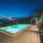 Beachfront Grace With Heated Rooftop Pool Villa *
