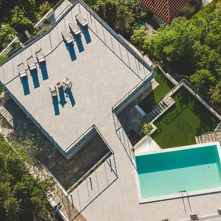 Beachfront Grace With Heated Rooftop Pool *