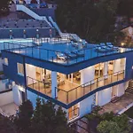Beachfront Grace With Heated Rooftop Pool *