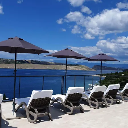 Beachfront Grace With Heated Rooftop Pool