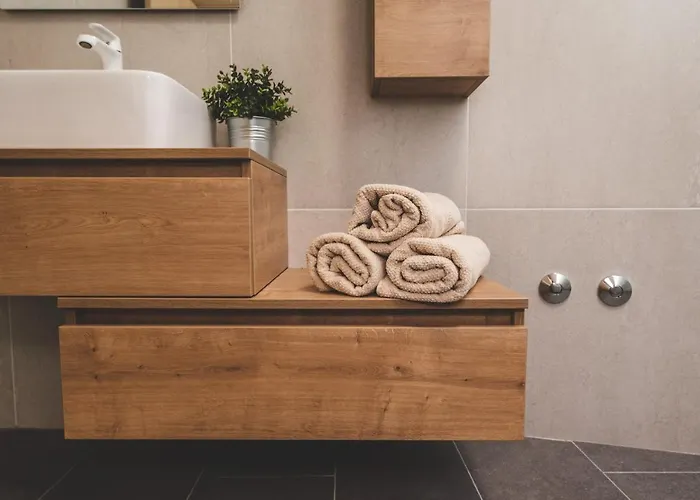 Beachfront Grace With Heated Rooftop Pool * יאדראנובו