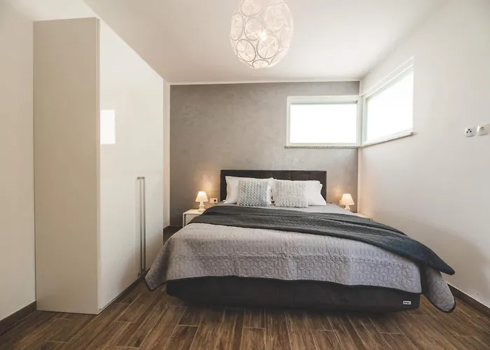 וילה Beachfront Grace With Heated Rooftop Pool