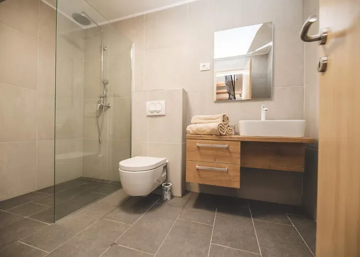 Beachfront Grace With Heated Rooftop Pool * יאדראנובו